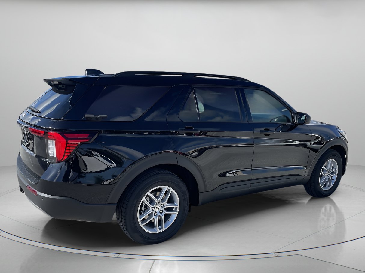 New 2027 Ford Explorer Active w/ Active Comfort Package RWD image 4