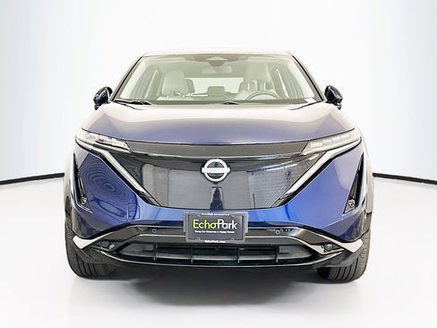 Used 2024 Nissan Ariya AWD image 2