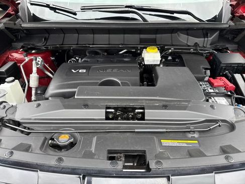 Used 2023 Nissan Pathfinder SL AWD/4WD image 29