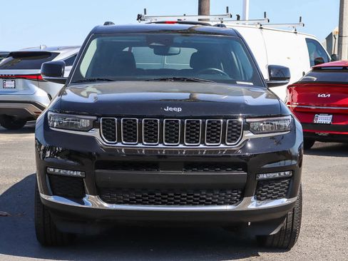 Used 2021 Jeep Grand Cherokee L Limited image 2