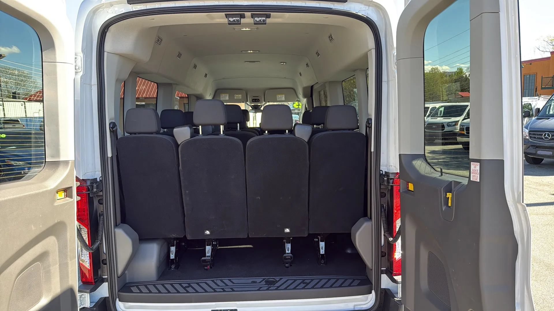 Used 2025 Ford Transit 350 XLT RWD image 10