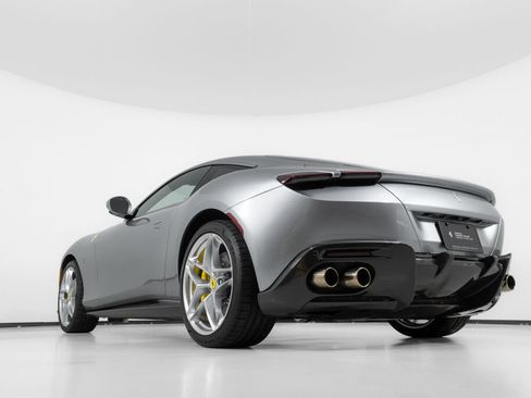 Used 2024 Ferrari Roma RWD image 14