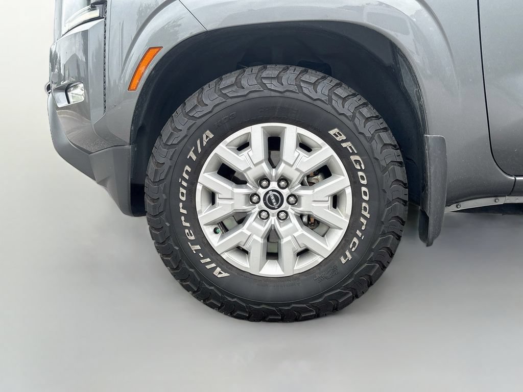 Used 2023 Nissan Frontier SV w/ SV Premium Package AWD/4WD image 13