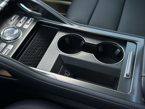 New 2026 Lincoln Nautilus Premier image 19