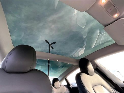 Used 2018 Tesla Model 3 Long Range image 21