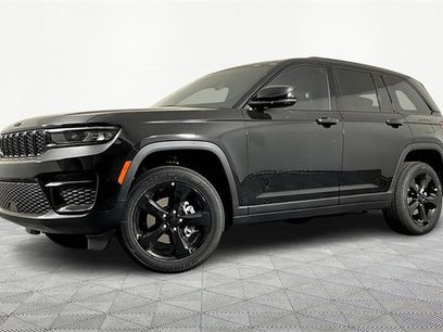 New 2025 Jeep Grand Cherokee Altitude w/ Trailer Tow Package