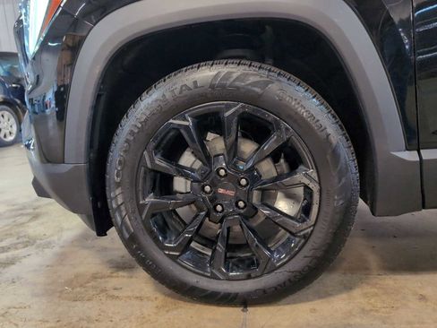Used 2025 GMC Terrain Elevation w/ Elevation Premium Package AWD/4WD image 11