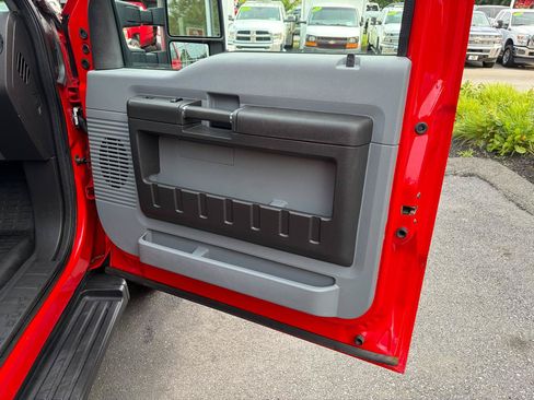Used 2016 Ford F550 4x4 Regular Cab Super Duty image 30
