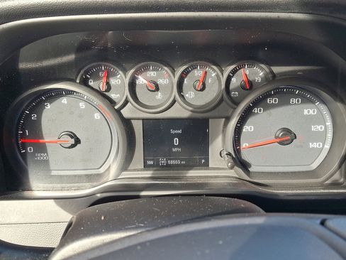 Used 2019 Chevrolet Silverado 1500 Custom w/ Custom Value Package image 26