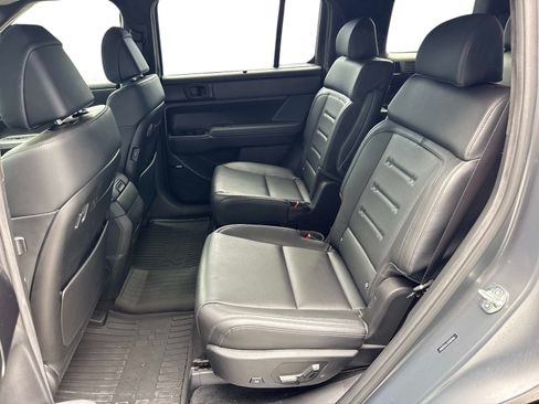 Used 2025 Hyundai Santa Fe Calligraphy AWD/4WD image 14