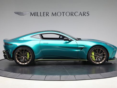 Used 2025 Aston Martin V8 Vantage image 9