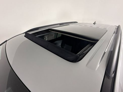 Used 2023 Ford Explorer XLT w/ Equipment Group 202A image 21