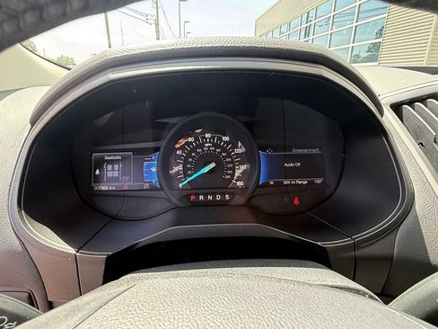 Certified 2024 Ford Edge SEL w/ Convenience Package AWD/4WD image 24