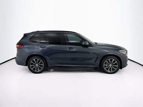 Certified 2022 BMW X5 xDrive40i w/ M Sport Package AWD/4WD image 4