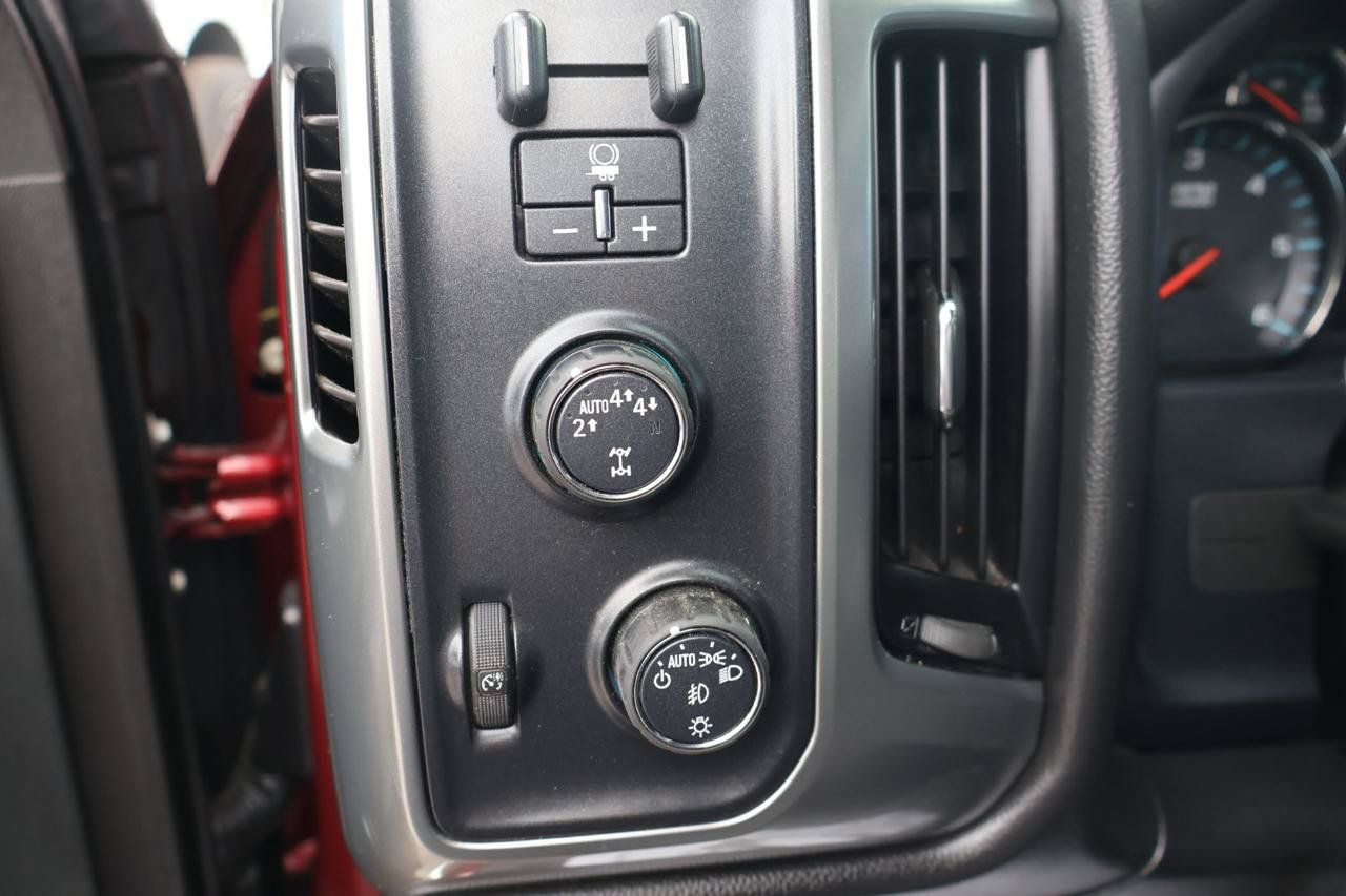 Used 2017 Chevrolet Silverado 1500 LT w/ All Star Edition AWD/4WD image 11