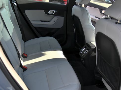 Used 2023 Polestar Polestar 2 w/ Pilot Pack AWD/4WD image 40