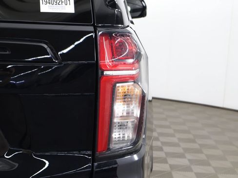 Used 2024 Chevrolet Tahoe Z71 w/ Luxury Package AWD/4WD image 17