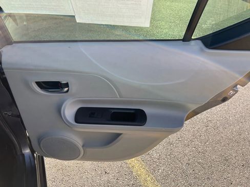 Used 2012 Toyota Prius C Three image 20