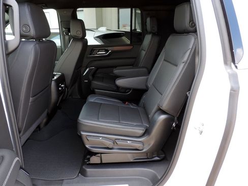Certified 2025 GMC Yukon XL Denali AWD/4WD image 20