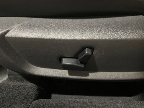 Used 2009 Dodge Challenger R/T image 11