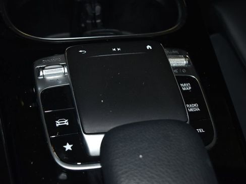 Certified 2020 Mercedes-Benz CLA 250 4MATIC image 17