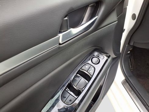 Used 2024 Nissan Altima 2.0 SR image 30