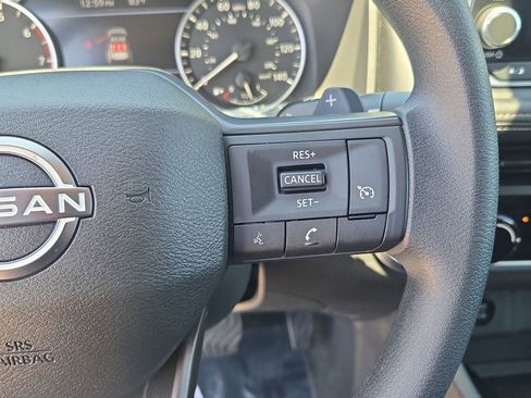 Certified 2025 Nissan Rogue S FWD image 17