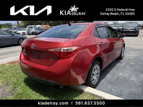 Used 2018 Toyota Corolla LE FWD image 2