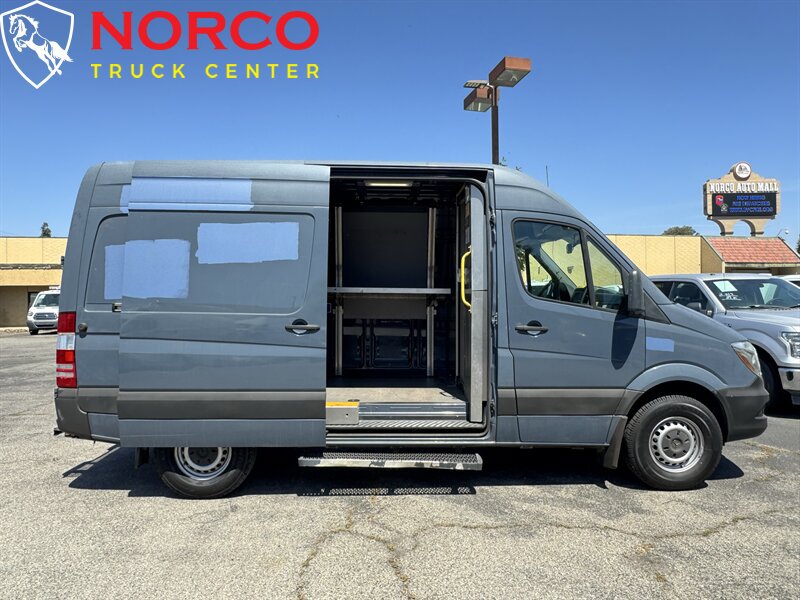 Used 2018 Mercedes-Benz Sprinter 2500 image 2