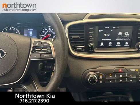 Used 2020 Kia Sorento LX FWD image 24