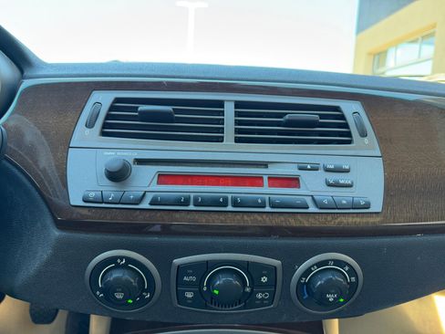 Used 2003 BMW Z4 2.5i image 26