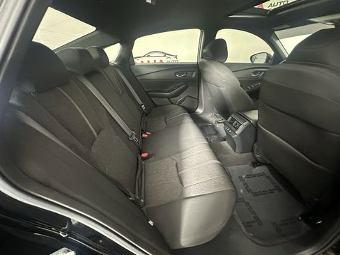 Used 2025 Honda Accord Sport image 25