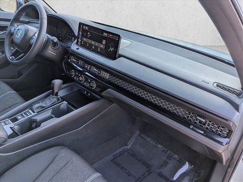Used 2024 Honda Accord Sport image 22