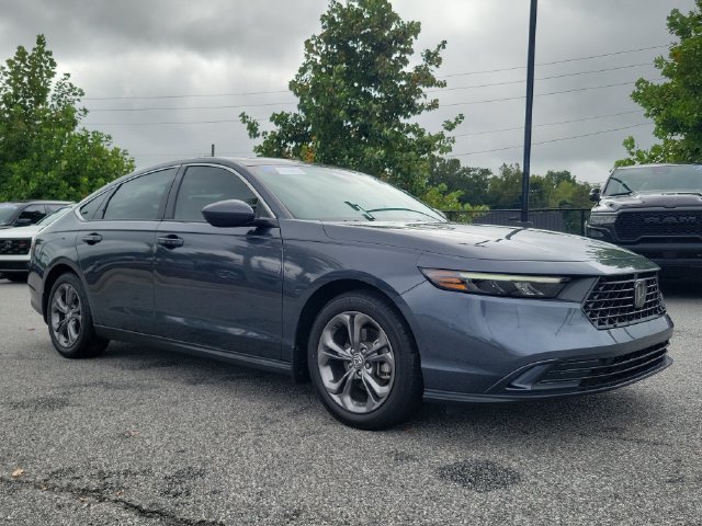 Used 2024 Honda Accord EX image 3