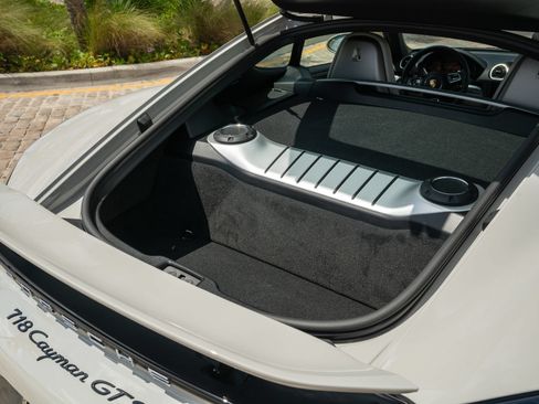 Used 2025 Porsche 718 Cayman GTS RWD image 23