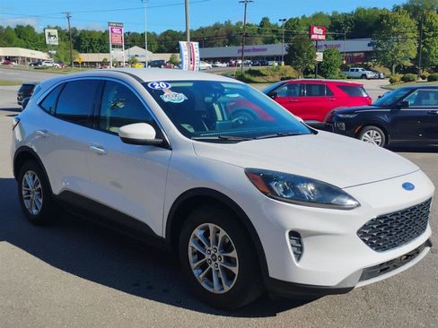 Used 2020 Ford Escape SE FWD image 3