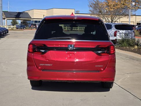 Used 2023 Honda Odyssey Sport image 13