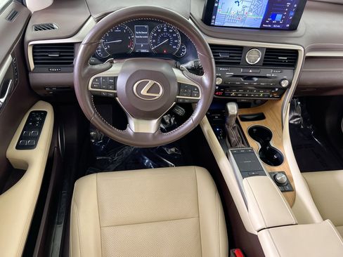 Used 2020 Lexus RX 350L Premium w/ Premium Package image 23