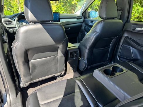 Used 2024 Ford Escape Platinum AWD/4WD image 15