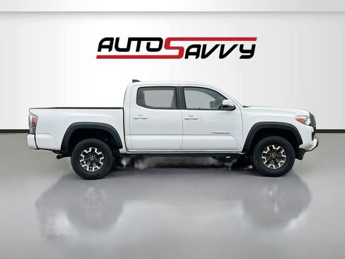 Used 2021 Toyota Tacoma TRD Off-Road w/ Technology Package image 8