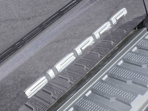 Certified 2022 GMC Sierra 1500 Denali image 11