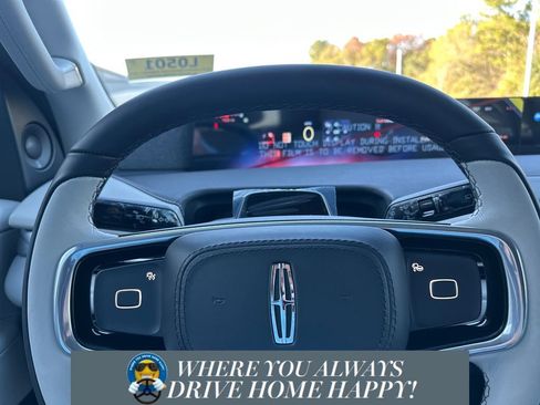 New 2026 Lincoln Navigator L Reserve image 12