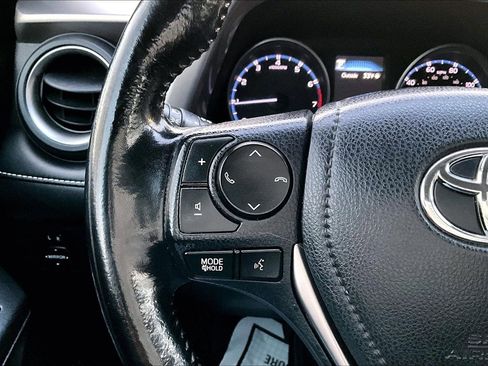 Used 2018 Toyota RAV4 XLE image 11