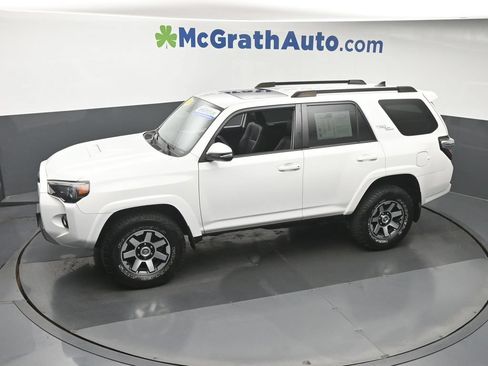 Used 2020 Toyota 4Runner TRD Off-Road Premium w/ Moonroof Package AWD/4WD image 24