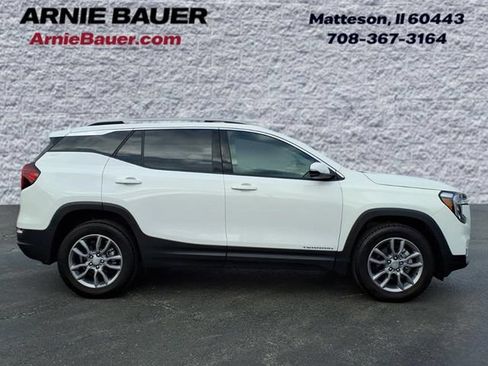 Used 2022 GMC Terrain SLT AWD/4WD image 4