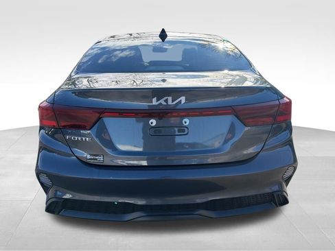 Used 2023 Kia Forte LXS image 4