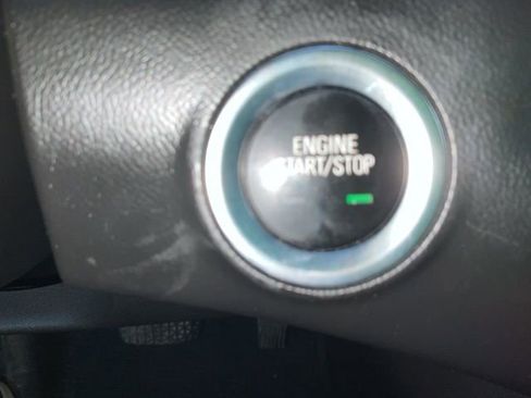 Used 2023 GMC Terrain SLT w/ LPO, Floor Liner Package image 23