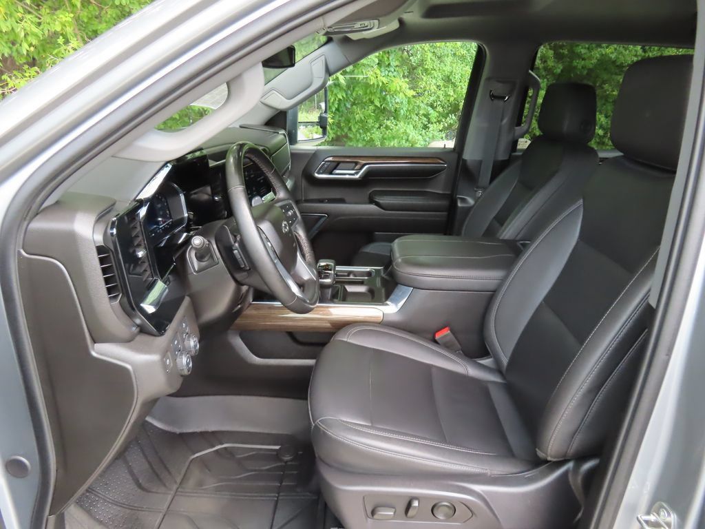 Certified 2024 Chevrolet Silverado 1500 RST w/ True North Edition Plus AWD/4WD image 27