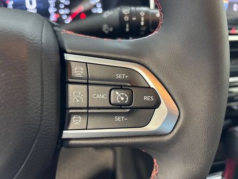 Used 2026 Jeep Compass Trailhawk AWD/4WD image 10