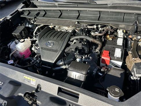 Used 2024 Toyota Highlander XSE image 30